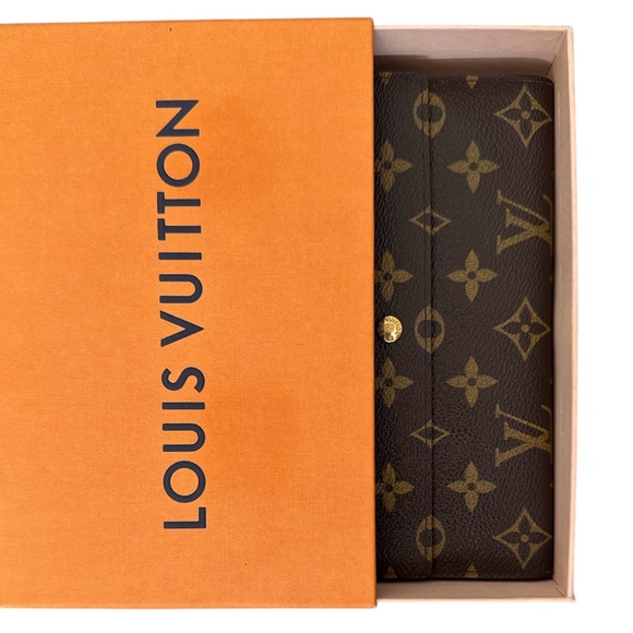 LOUIS VUITTON MONOGRAM CANVAS PORTE TRESOR INTERNATIONAL WALLET - Picture 12 of 12